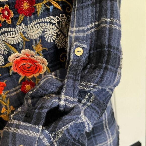 Johnny Was Floral Embroidered Cotton Gauze Button Down Plaid Shirt Blue Pink S - Picture 6 of 9